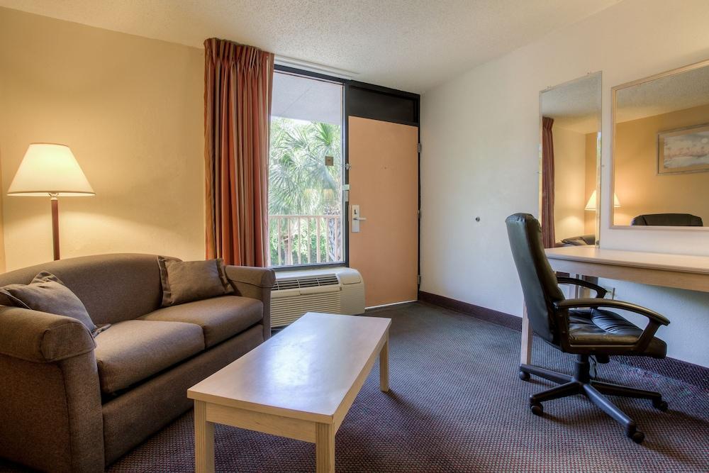 Quality Inn & Suites St Augustine Beach Area St. Augustine Beach Экстерьер фото
